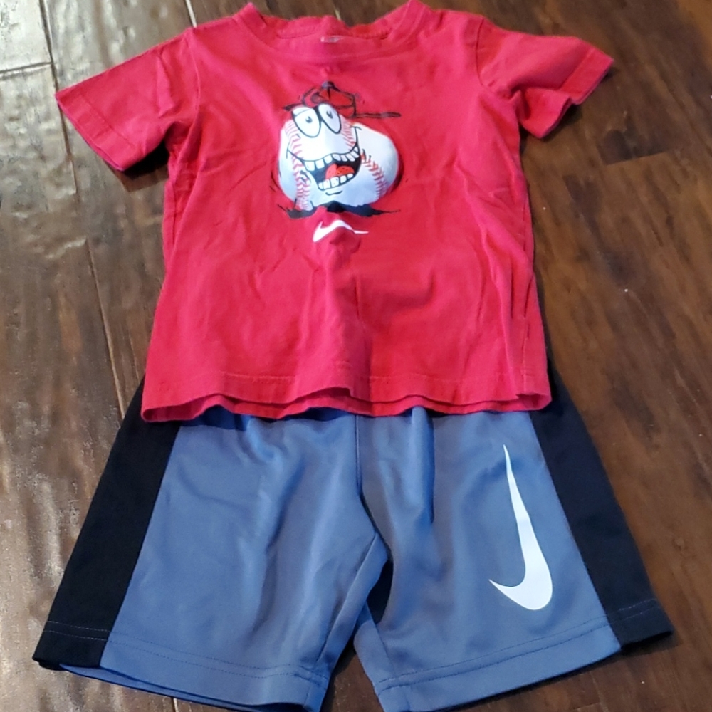 Size 5 boys nike outfit